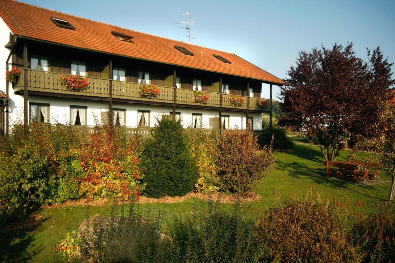 Апартаменты Giglerhof Бад-Бирнбах Экстерьер фото